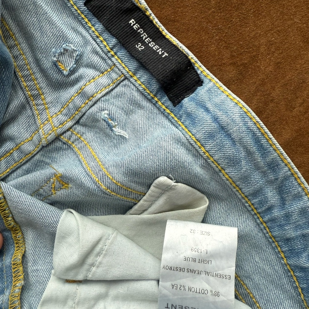 Distressed Light Blue Women's Jeans - Picture 2 of 2